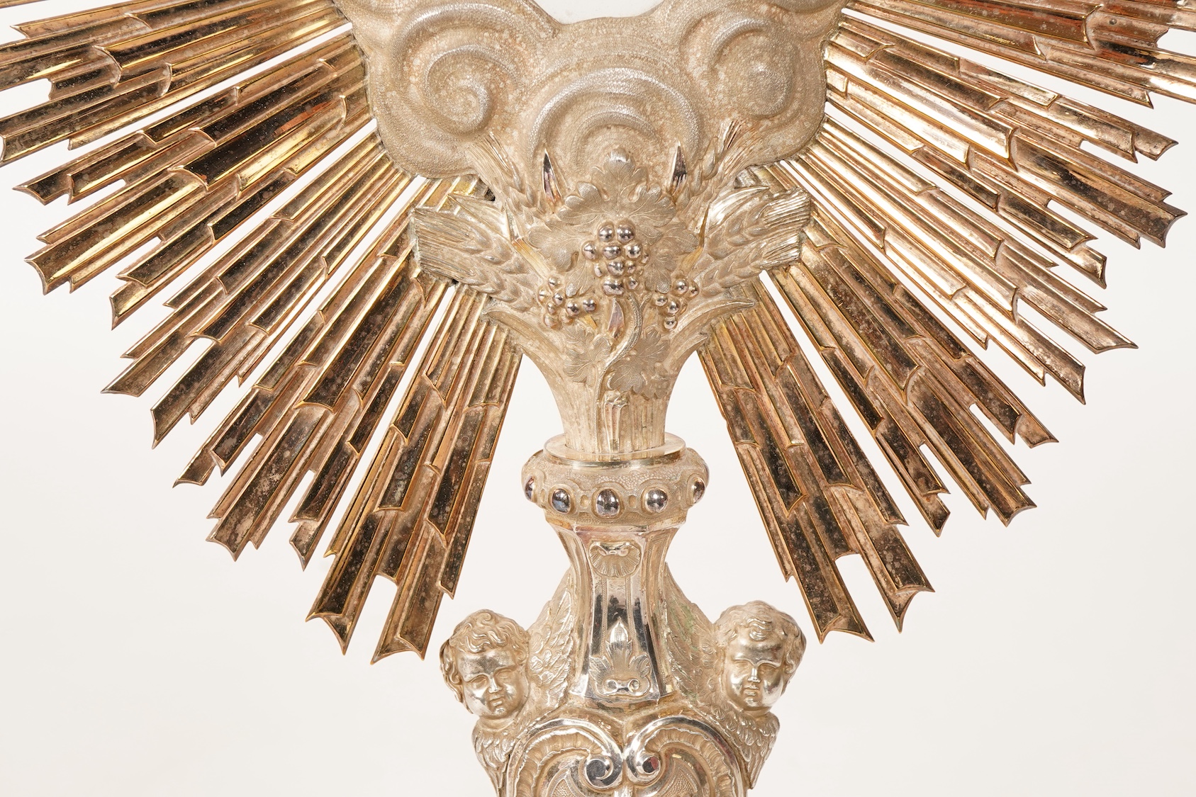 A mid 19th century French 950 standard parcel gilt silver Monstrance, by Placide Poussielgue-Rusand of Paris (1847-1891)